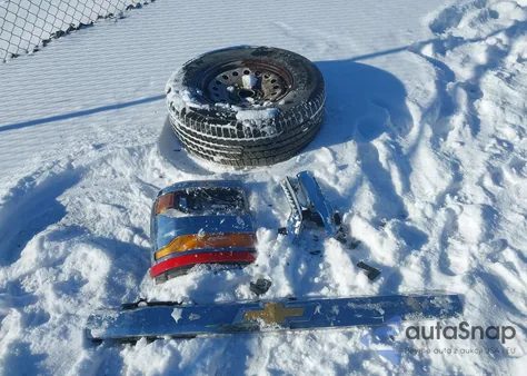 2017 Chevrolet Silverado K1500 Lt from USA, damaged, VIN 1GCVKREC3HZ256812